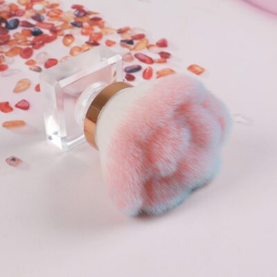 Fluffy Powder-Dusting Brush